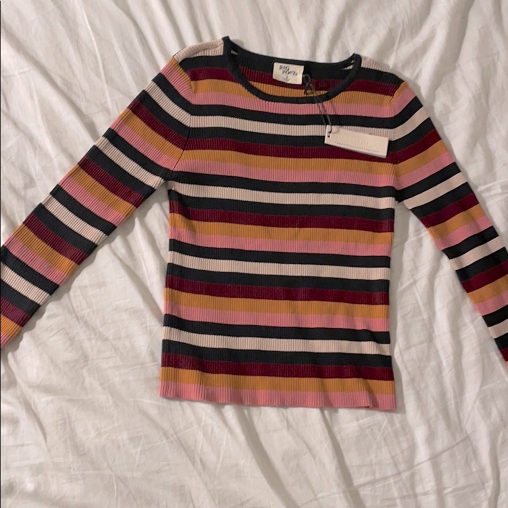 A long sleeve shirt